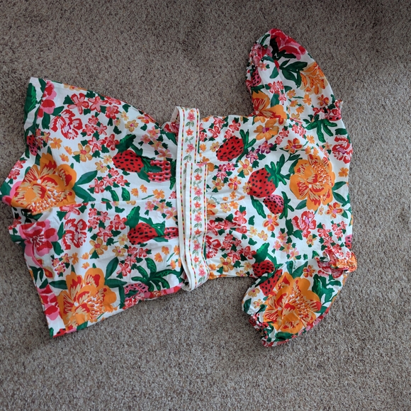 Farm Rio Strawberry Mixed Floral Shorts Jumpsuit NWT Size S Beaded Belt Romper - Picture 7 of 10